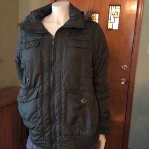 Dollhouse XL olive winter coat